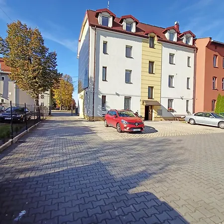 Daire Radiostacja V, Parking Free Gliwice
