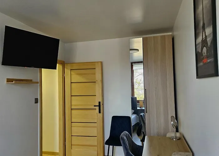 Radiostacja V, Parking Free גליביצ'ה